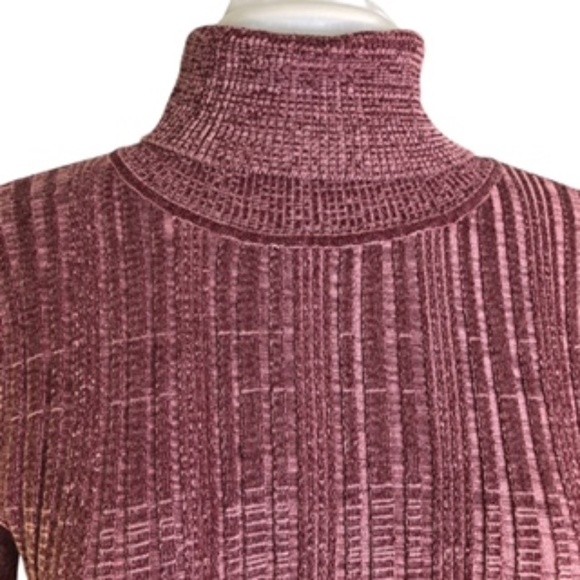 NWOT United States Sweaters Textured-Look Burgundy/Pink Women's Turtleneck Sz L - Picture 2 of 5